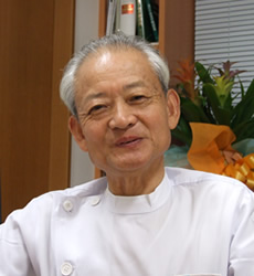 元町内科医院 理事長